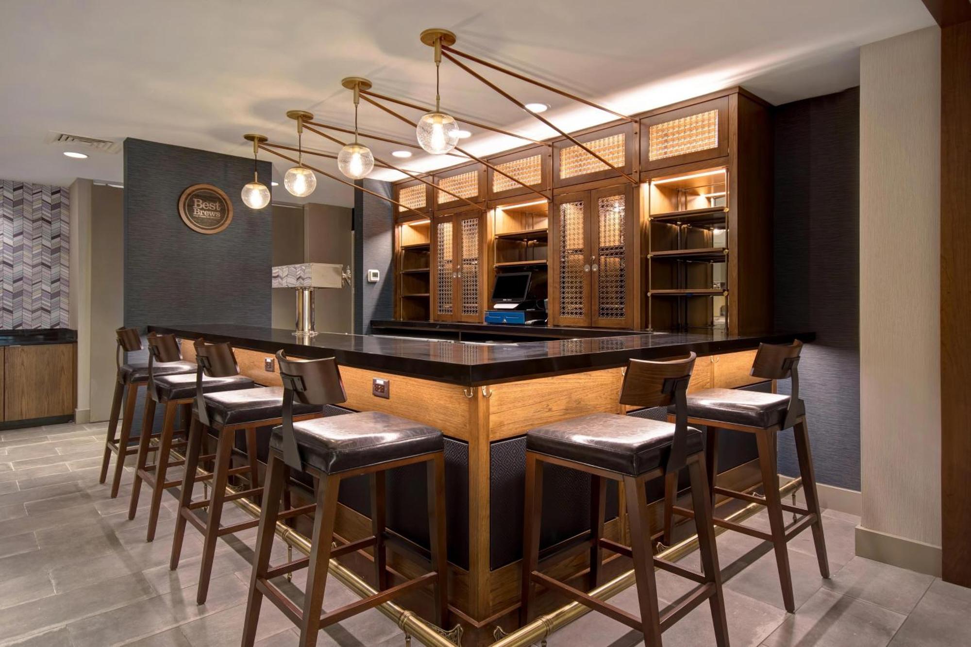 Four Points By Sheraton Boston نيوتن المظهر الخارجي الصورة