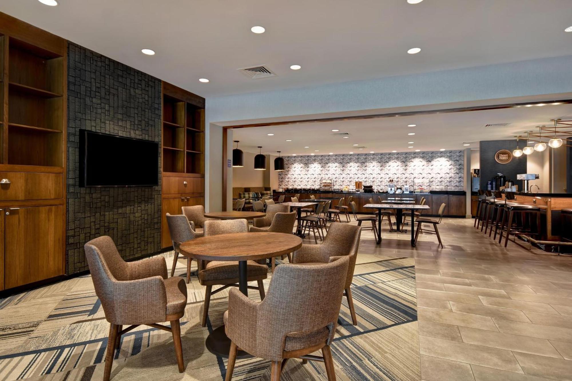 Four Points By Sheraton Boston نيوتن المظهر الخارجي الصورة
