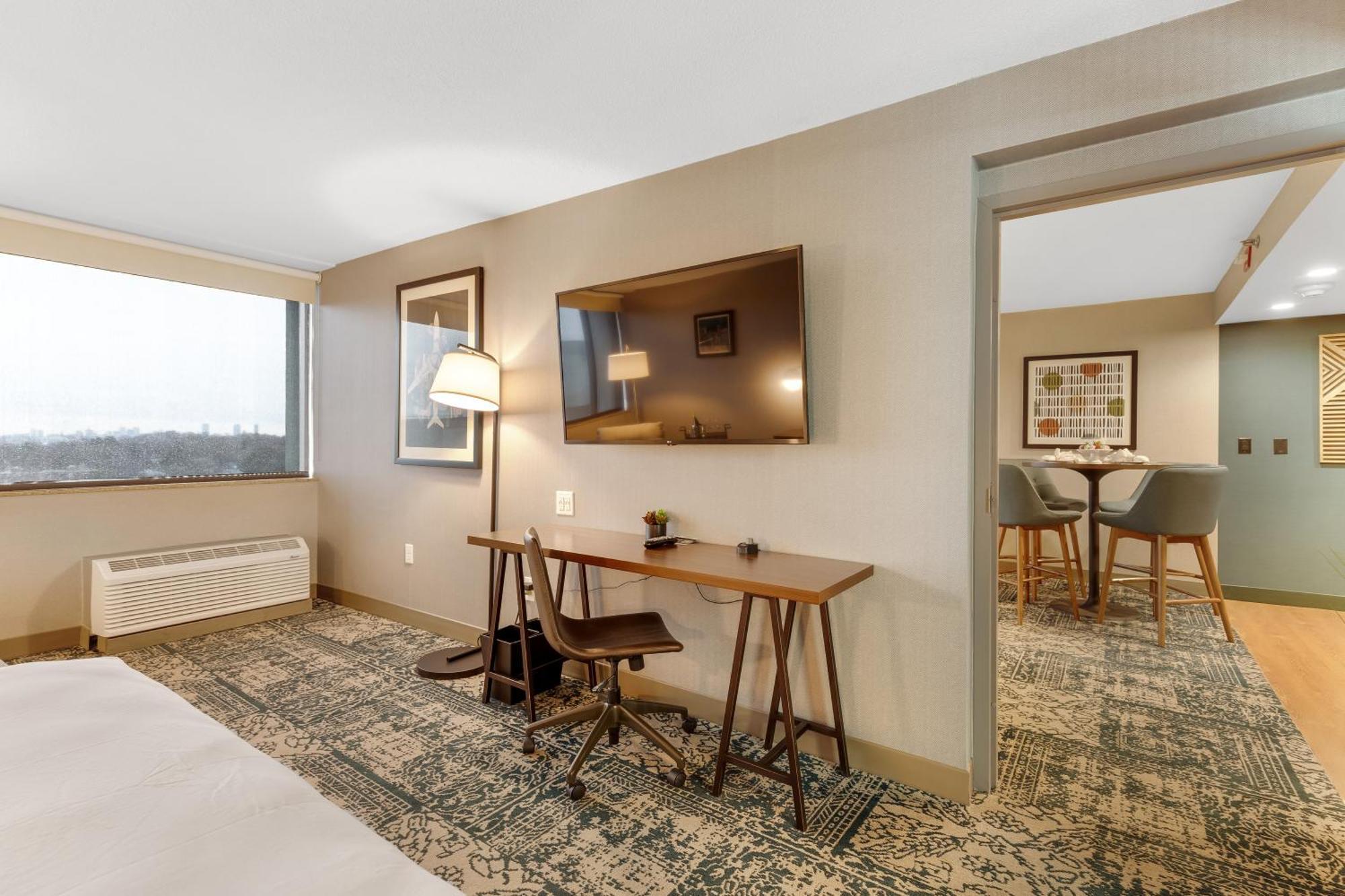Four Points By Sheraton Boston نيوتن المظهر الخارجي الصورة