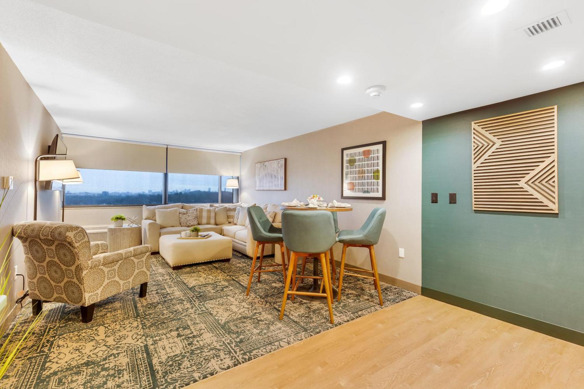 Four Points By Sheraton Boston نيوتن المظهر الخارجي الصورة