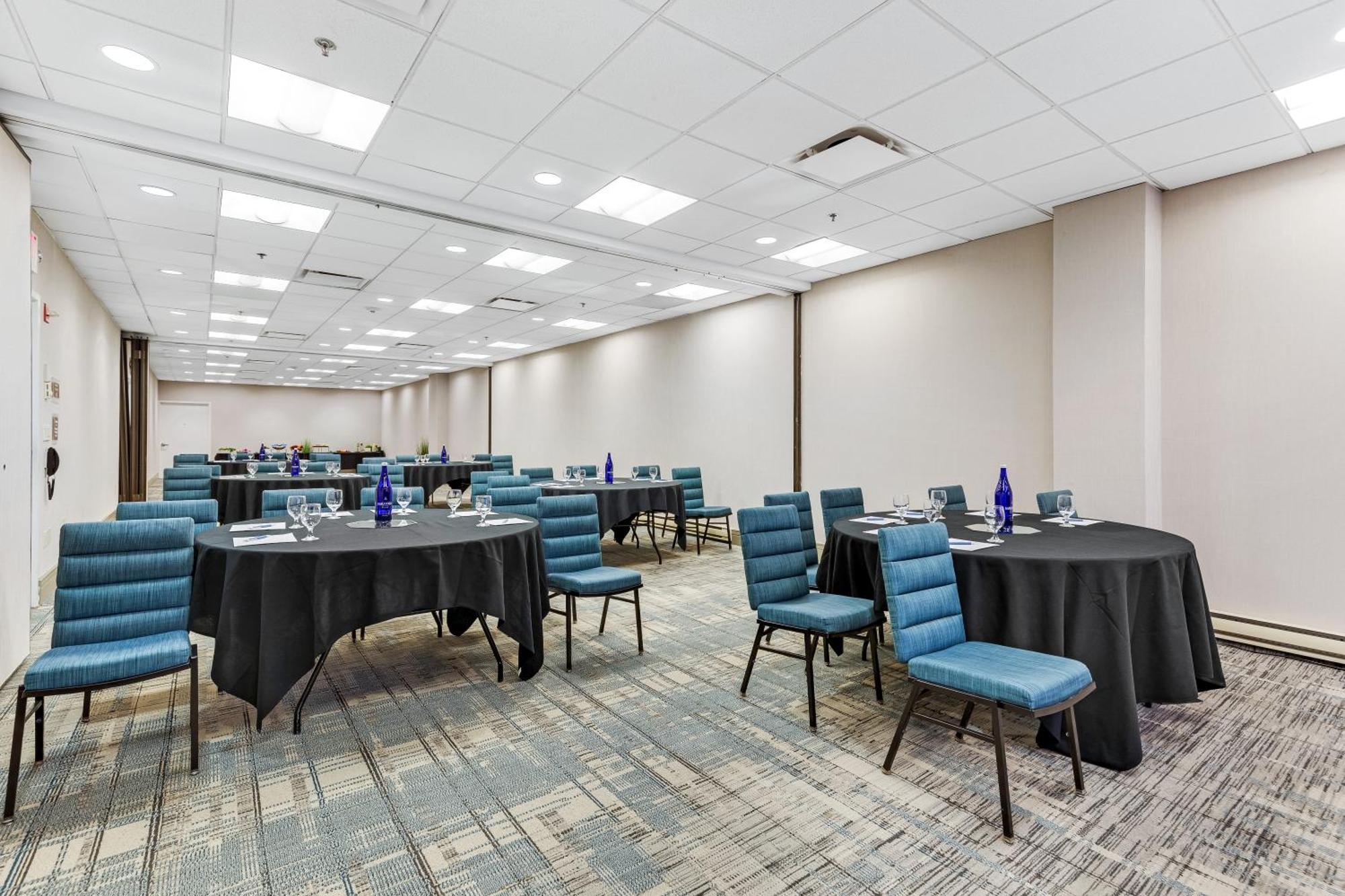 Four Points By Sheraton Boston نيوتن المظهر الخارجي الصورة